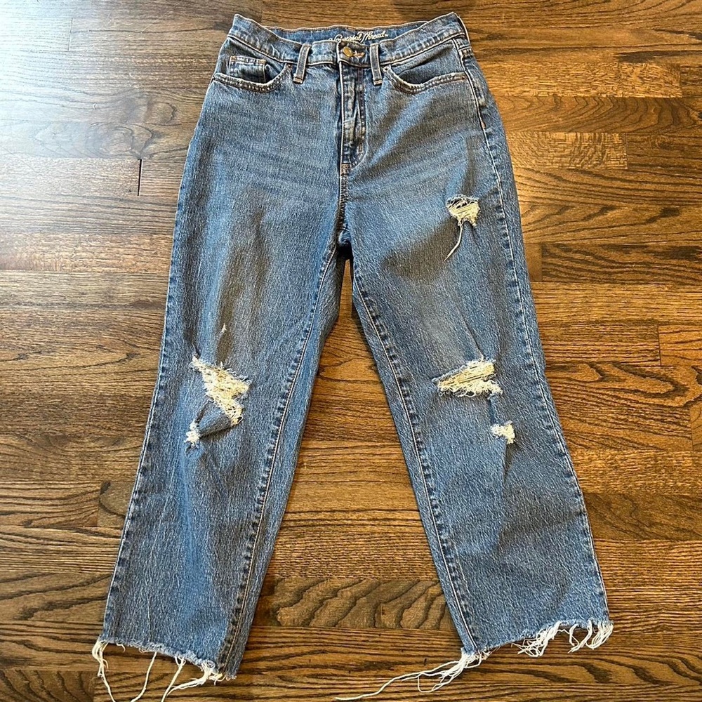 Universal Thread Vintage Straight Medium Blue Denim Ripped Jeans 4/27 S